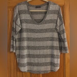 Market & Spruce Sweater V-Neck Size L